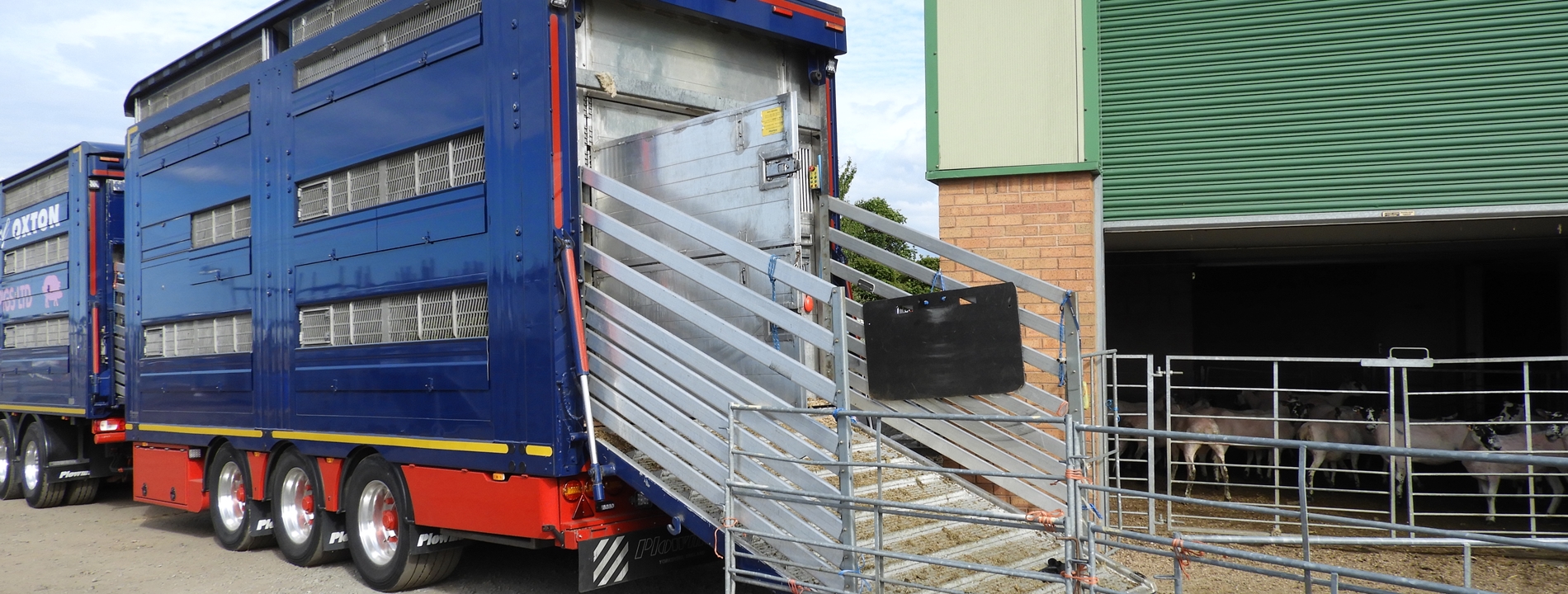 Livestock transporter